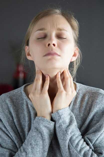 Симптомы и причины боли в горле